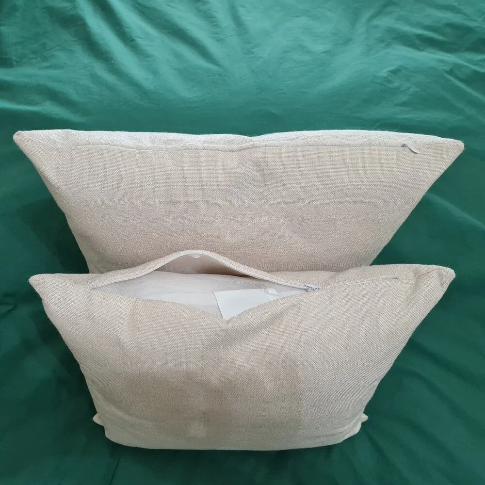 Holiday Christmas Highland Cow Pillow Set (pillows included), NWOT